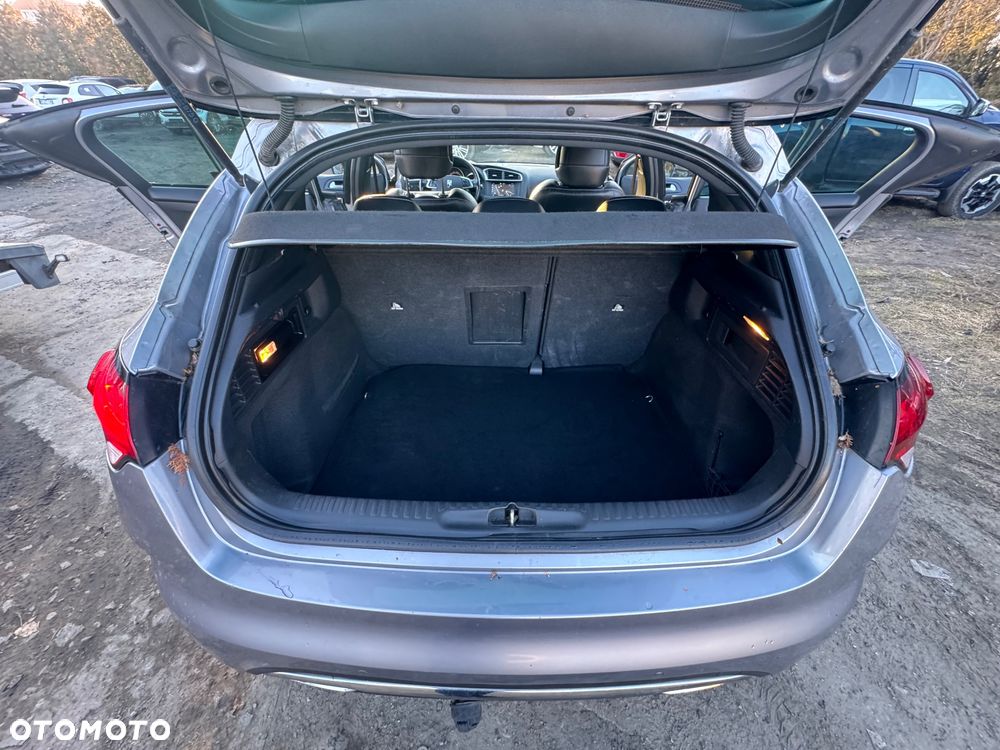 Citroën DS4 Cross 1.6 BlueHDi Be Chic S&S EAT6 - 27