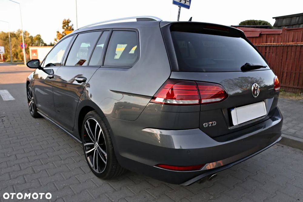 Volkswagen Golf GTD 2.0 TDI SCR DSG - 19