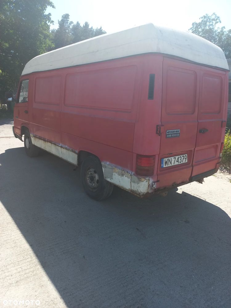 Mercedes-Benz MB 100 - 4