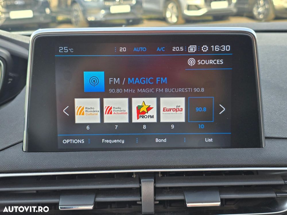 Peugeot 3008 - 21
