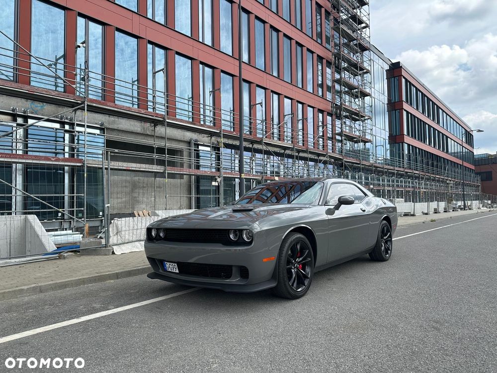 Dodge Challenger - 13