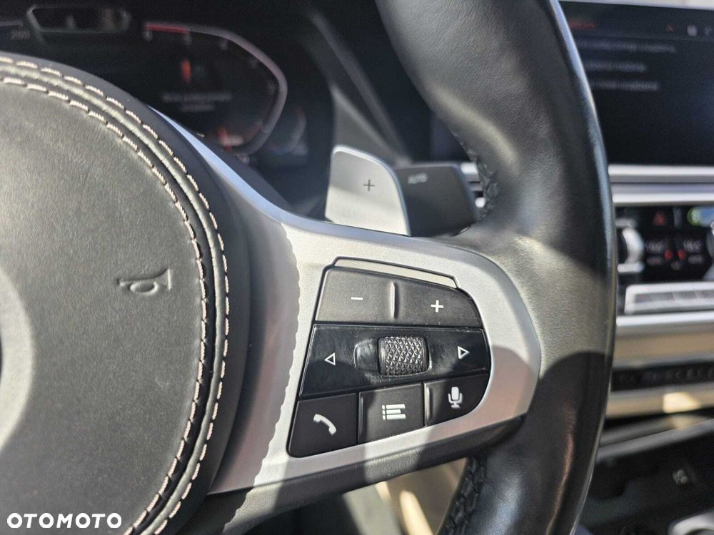 BMW X6 xDrive40d mHEV - 13
