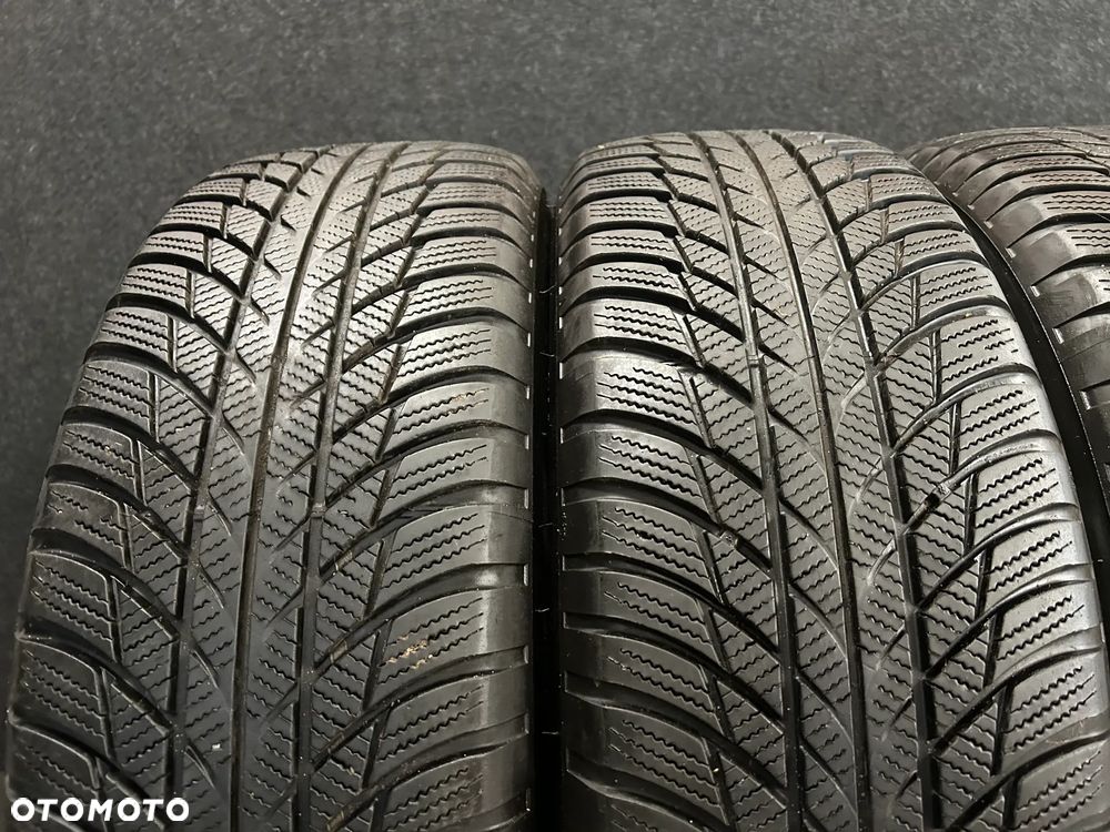 Opony zimowe Bridgestone Blizzak LM001 B-Seal 215/65/17 99H 4szt. - 2