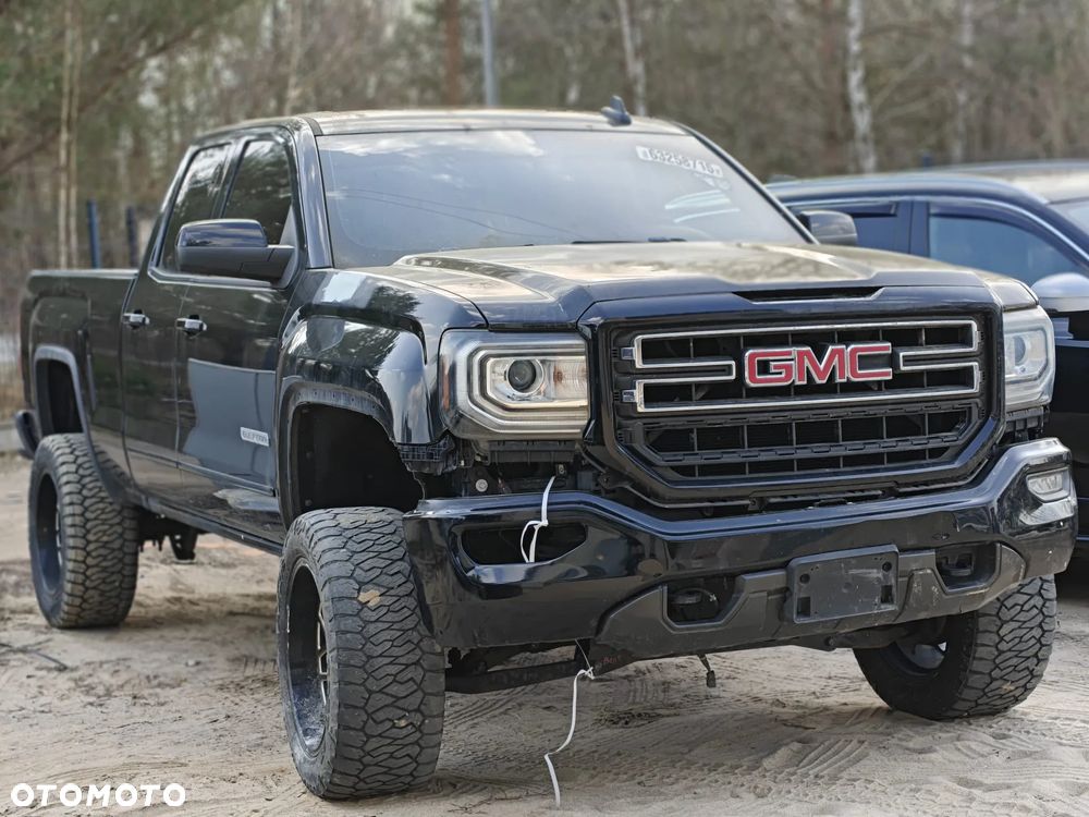 GMC Sierra - 3