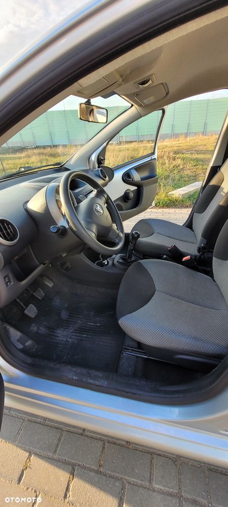 Toyota Aygo 1.0 VVT-i Sol EU5 - 10