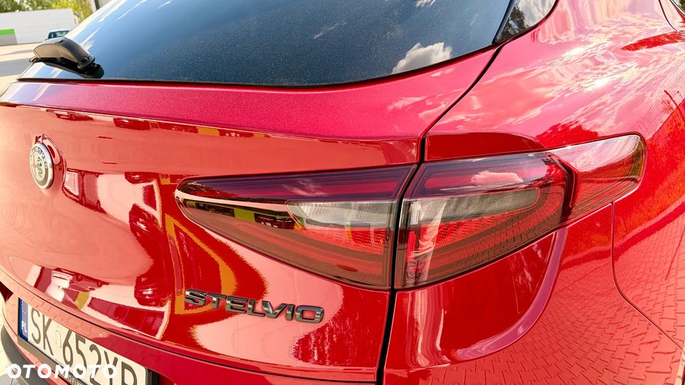 Alfa Romeo Stelvio 2.0 Turbo B-Tech Edition Q4 - 9