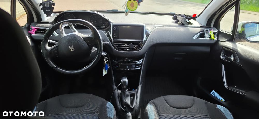 Peugeot 208 1.2 PureTech Active - 11