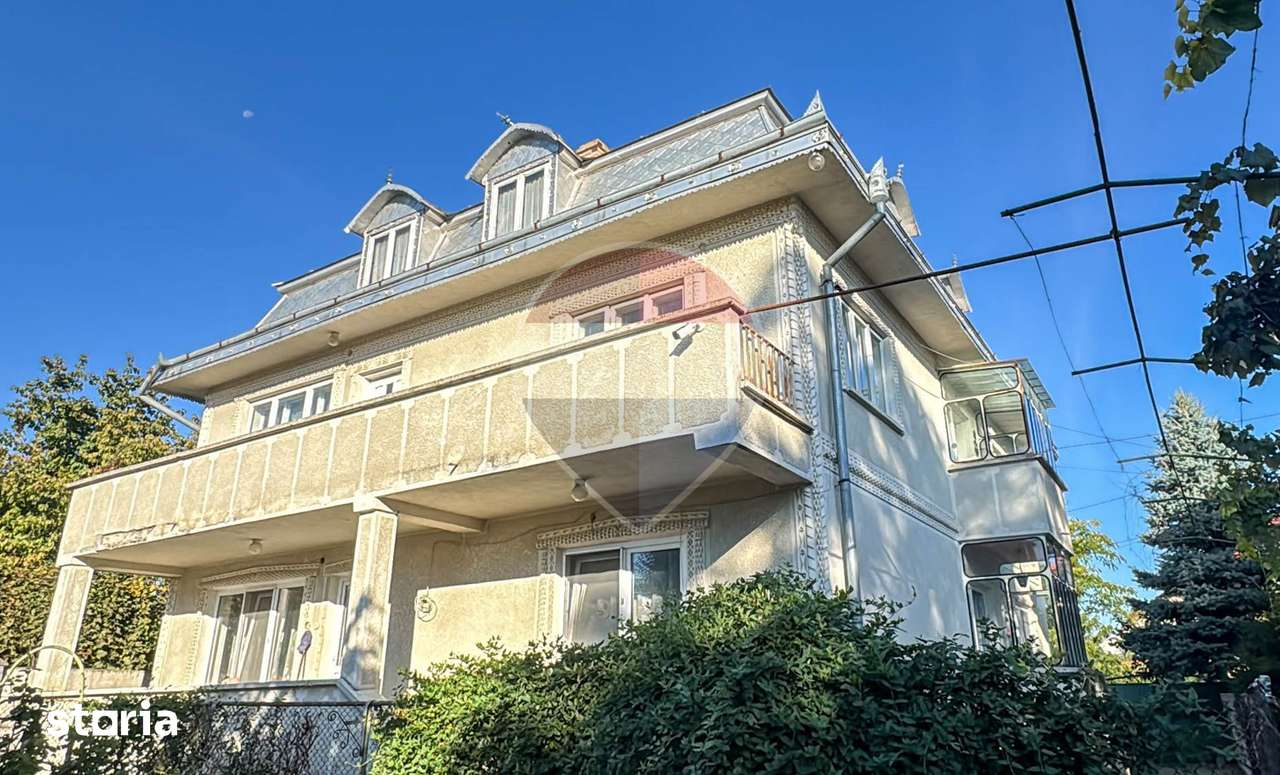 Vila cu 7 camere de vanzare in zona Centrala Aleea Grivitei Roman - Imagine principală: 2/20