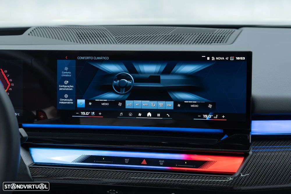 BMW M5 Touring xDrive - 48