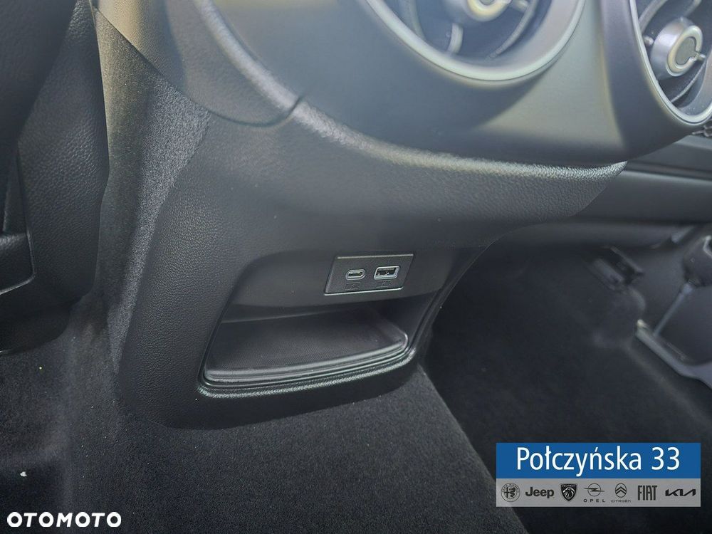 Alfa Romeo Stelvio - 25