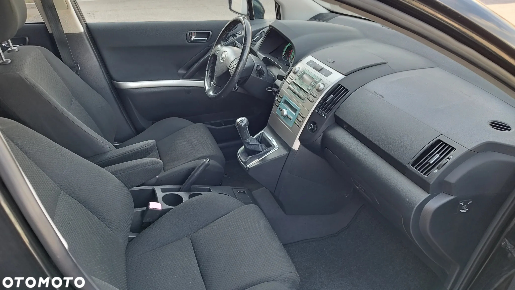 Toyota Corolla Verso 1.8 Sol + 7os - 21