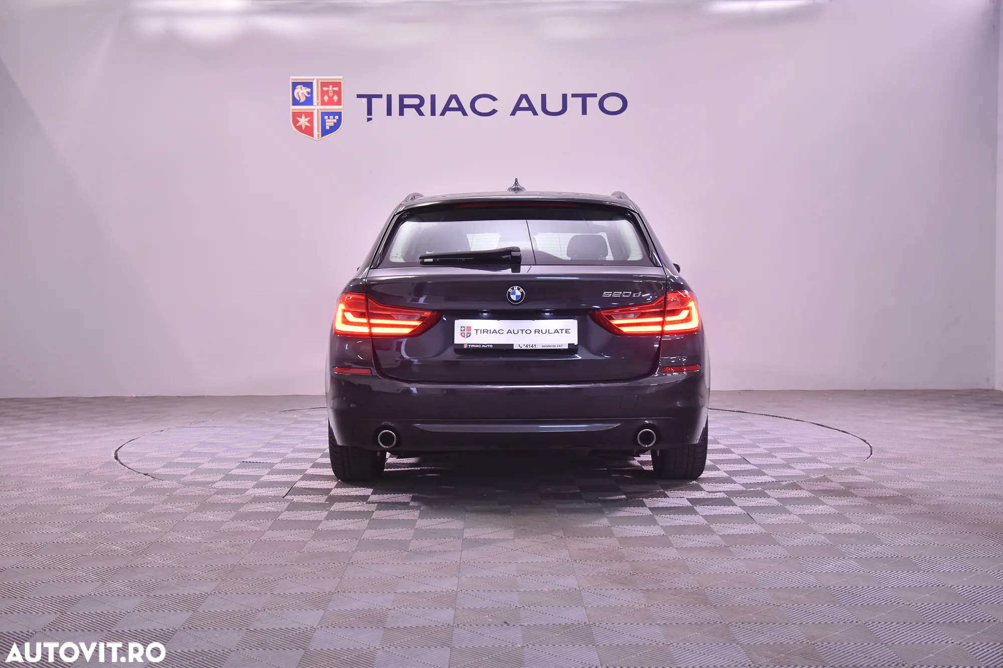 BMW Seria 5 520d AT - 4