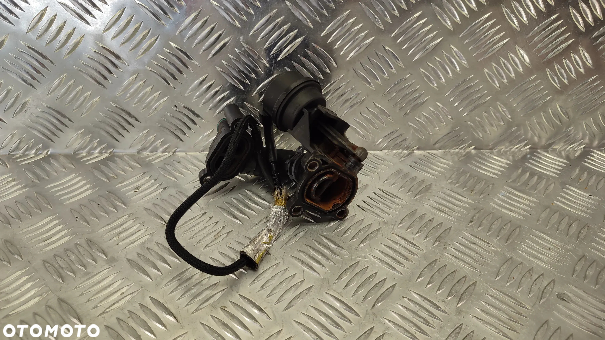 VW TOUAREG 7P Q7 4L 10-15R ZAWOR REGULACYJNY WODY 3.0 V6 CRC 059121625C 059121625 C - 3