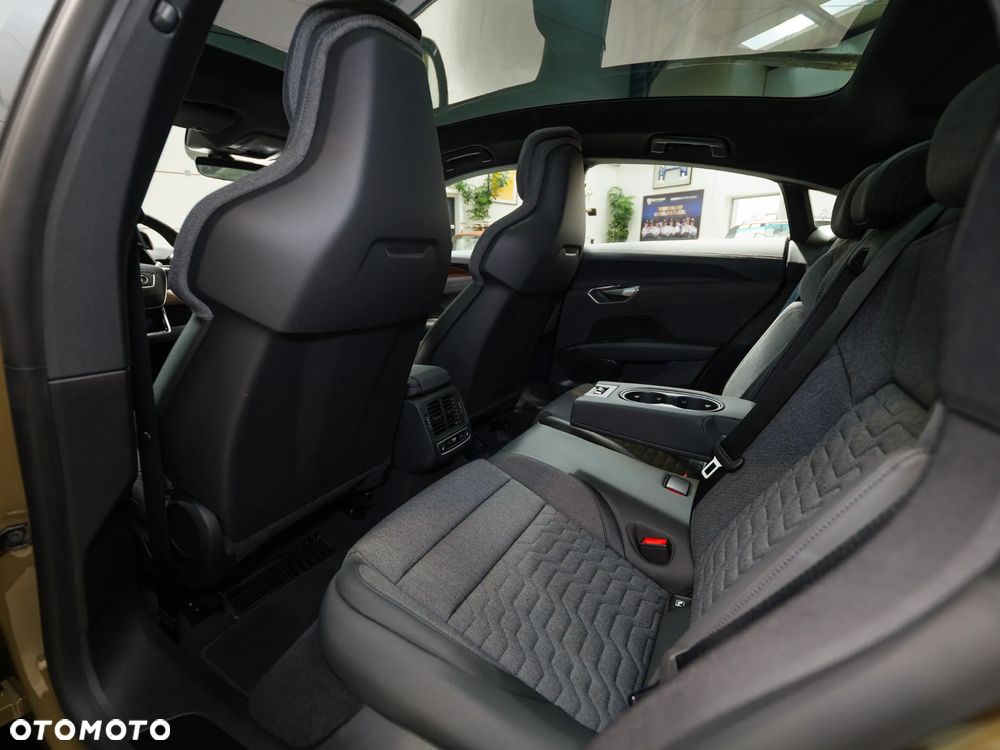 Audi e-tron GT - 18