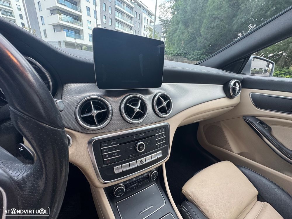 Mercedes-Benz CLA 220 - 13
