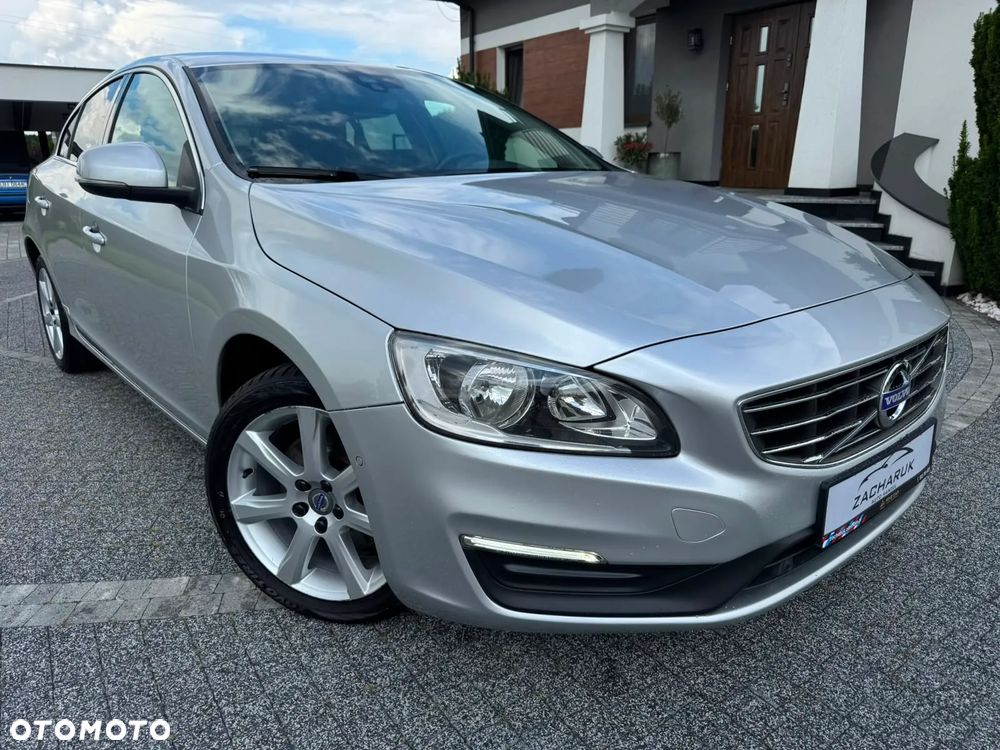 Volvo S60 D2 Momentum - 10