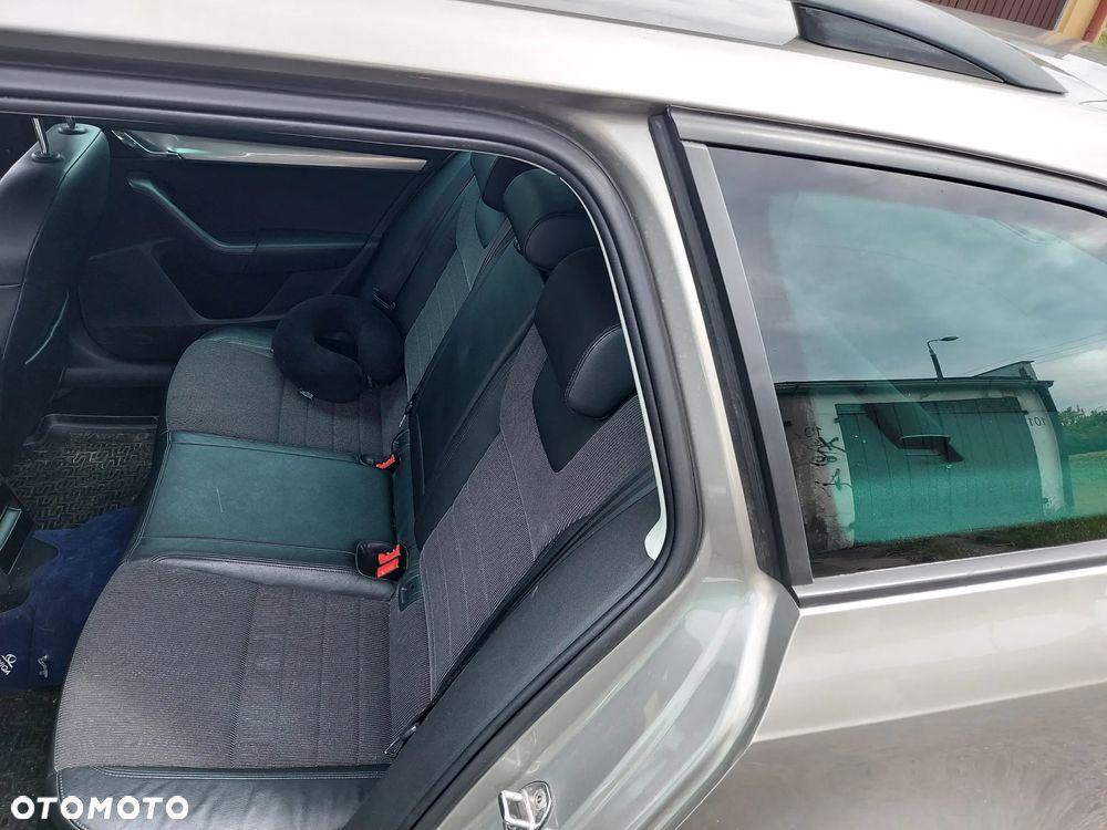 Skoda Octavia 2.0 TDI Style - 9