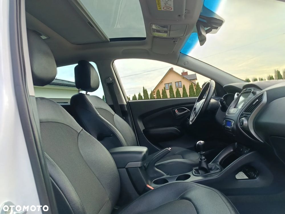 Hyundai ix35 1.7 CRDi 2WD Fifa World Cup Edition - 35