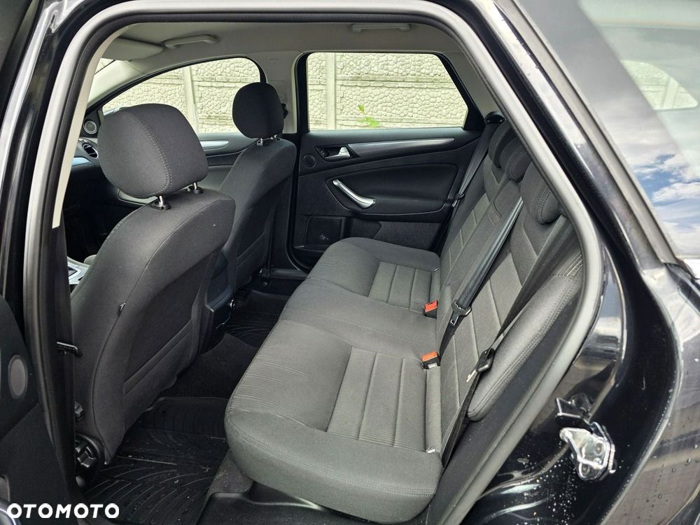 Ford Mondeo 2.0 EcoBoost Titanium - 30