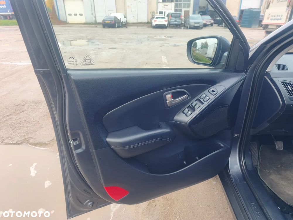 Hyundai ix35 2.0 Premium 2WD - 22