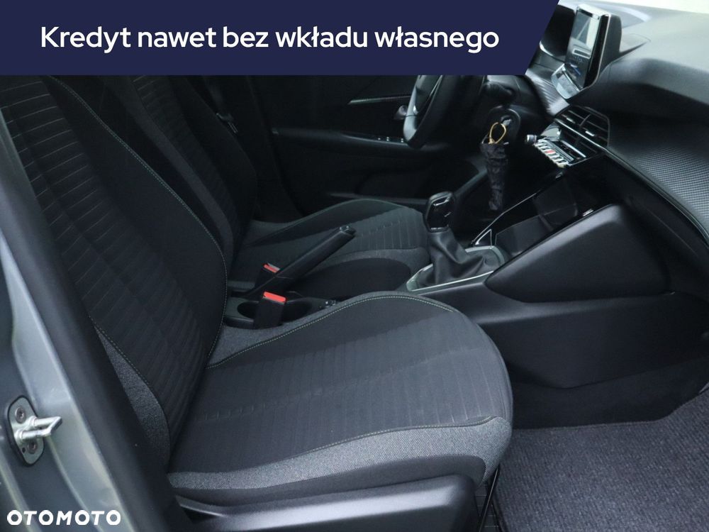 Peugeot 208 - 11