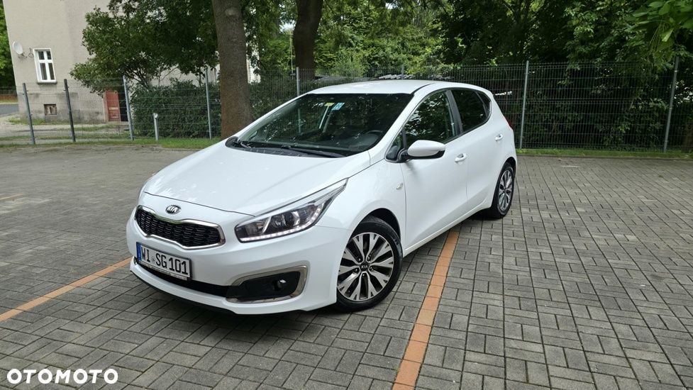 Kia Ceed 1.6 CRDi GT Line - 1