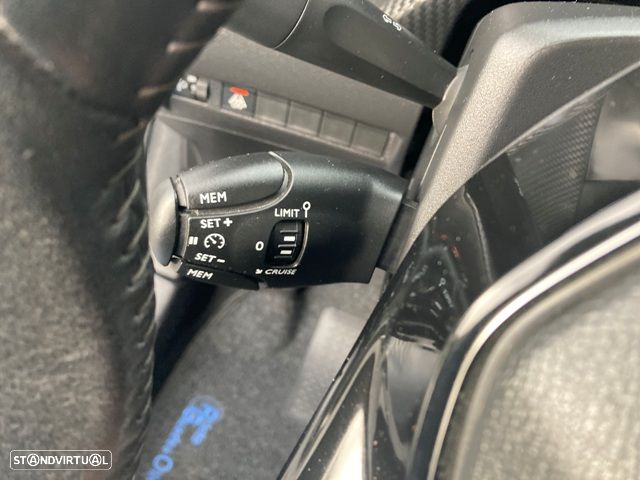 Peugeot e-208 50 kWh Allure - 17