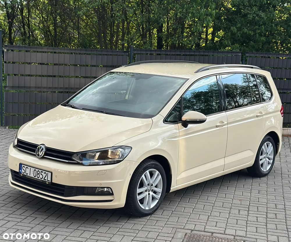 Volkswagen Touran - 8
