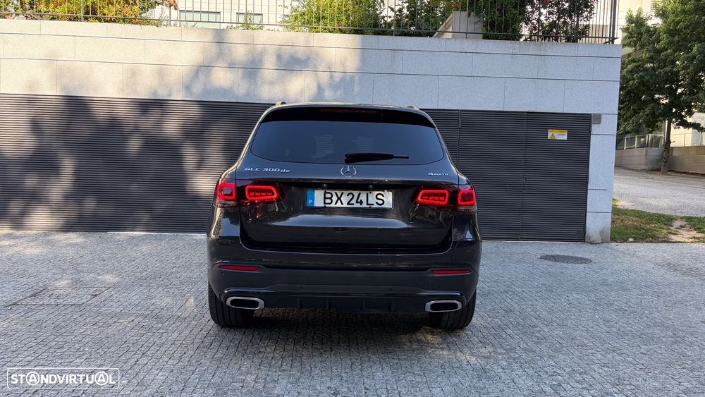 Mercedes-Benz GLC 300 de 4Matic 9G-TRONIC AMG Line - 19