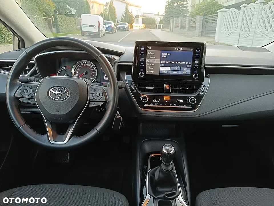 Toyota Corolla 1.5 Comfort - 22