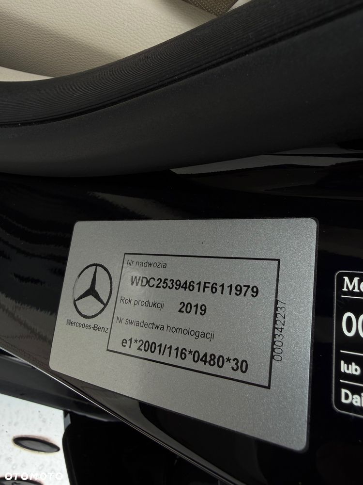 Mercedes-Benz GLC - 11