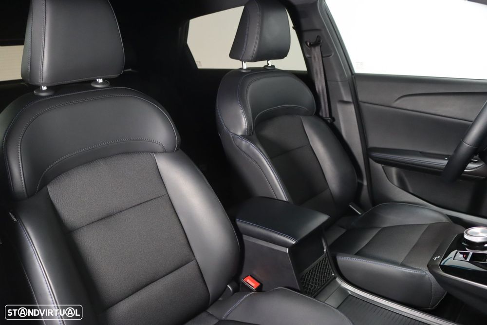 MG MG4 64 kWh Luxury - 8