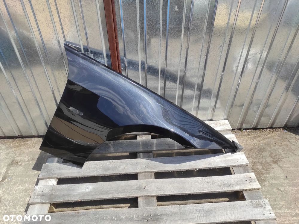 błotnik prawy przód przedni bmw e90 e91 11.2004-06.2012 stal lakier B39 A83 C08 C06 A96 475 A300 B45 C10 C4W C09 F04 A89 B53 C4E 668 C2S C3N C1M C31 A72 C1X A45 A17 F20 F35 F36 F02 A75 A44 F03 751 F01 F40 F05 F19 C29 F31 B09 C55 F22 B44 C3C F11 C1R B55 B66 F43 F45 C16 B38 C1G A76 F42 C1E B35 F39 C1F C56 C4P C6R C6E F27 C5A B41 C68 C1D U91 C5Y P7Z B01 300 - 4