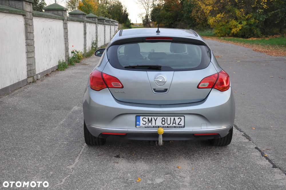 Opel Astra - 9
