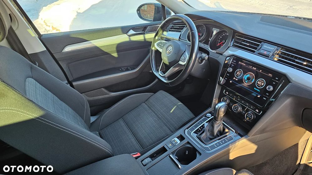 Volkswagen Passat - 5