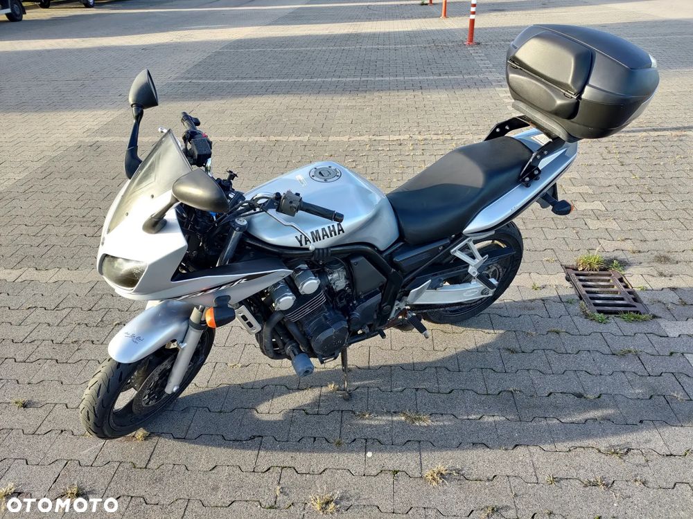 Yamaha FZS - 7