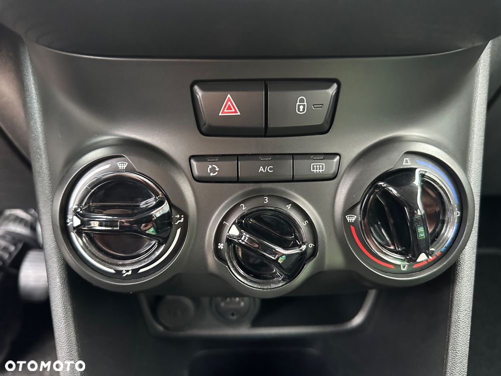 Peugeot 208 1.2 PureTech Style - 18