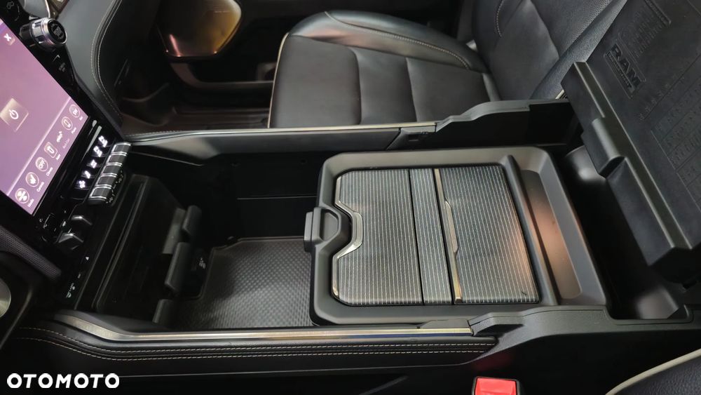 RAM 1500 Crew Cab Limited - 23