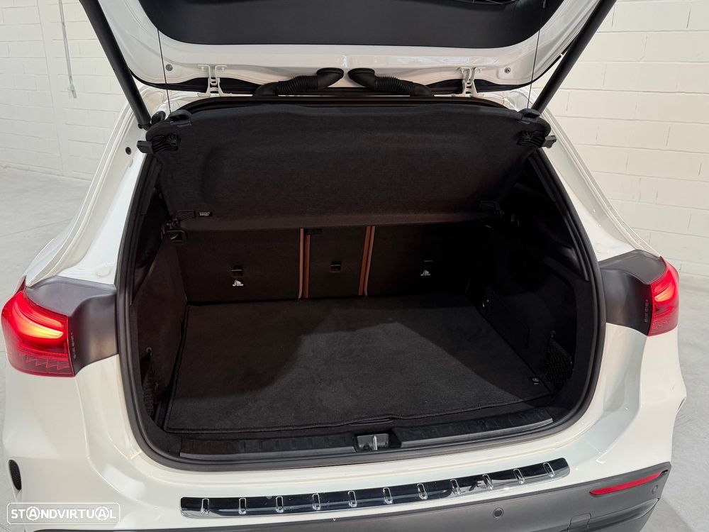 Mercedes-Benz GLA 200 d AMG Line - 40