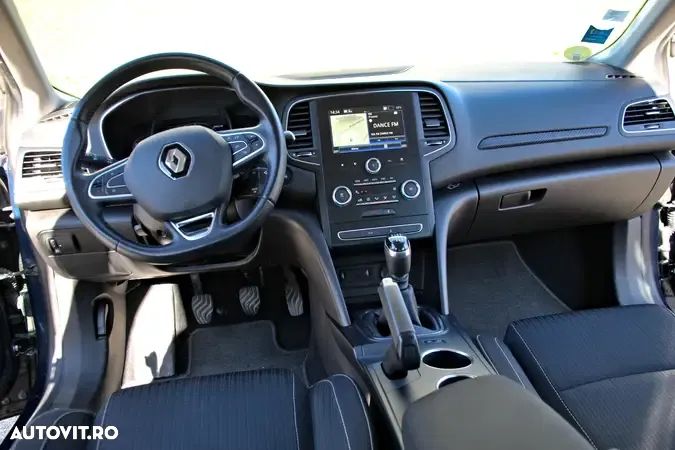 Renault Megane Blue dCi Business - 11