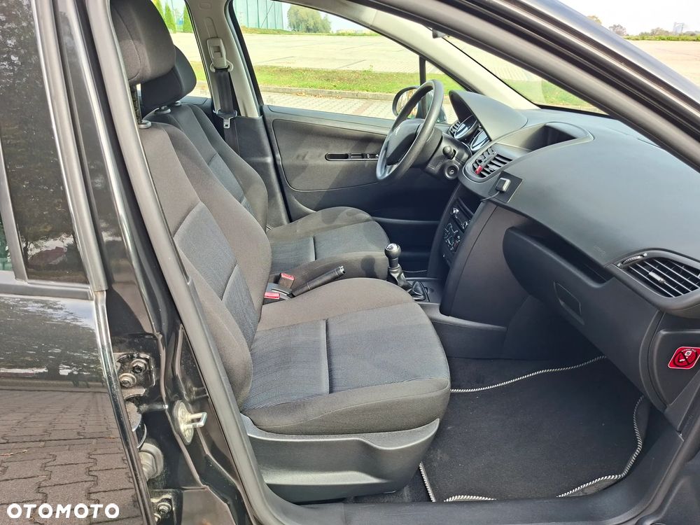 Peugeot 207 - 20