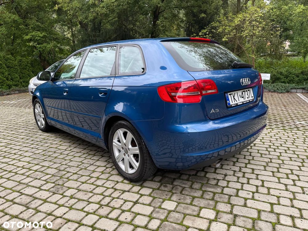 Audi A3 Sportback 1.6 TDI DPF Attraction - 13