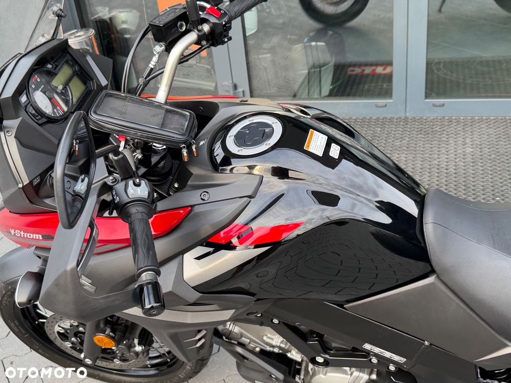 Suzuki V-STROM - 36