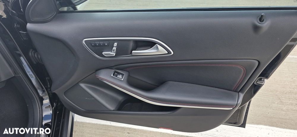 Mercedes-Benz A 45 AMG 4Matic AMG Speedshift 7G-DCT - 18