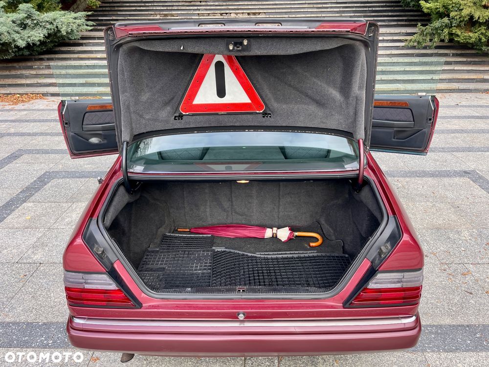 Mercedes-Benz Klasa E - 9