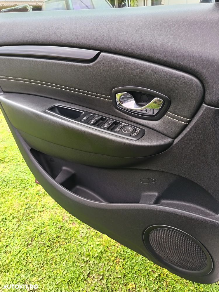 Renault Scenic - 15
