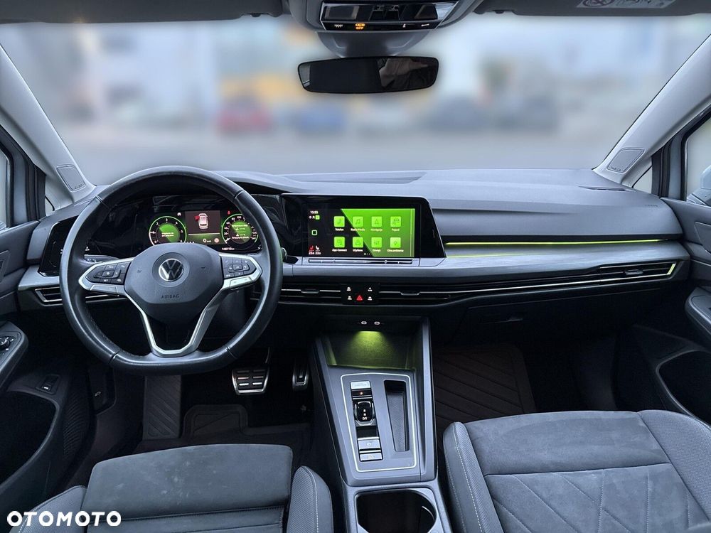 Volkswagen Golf - 14