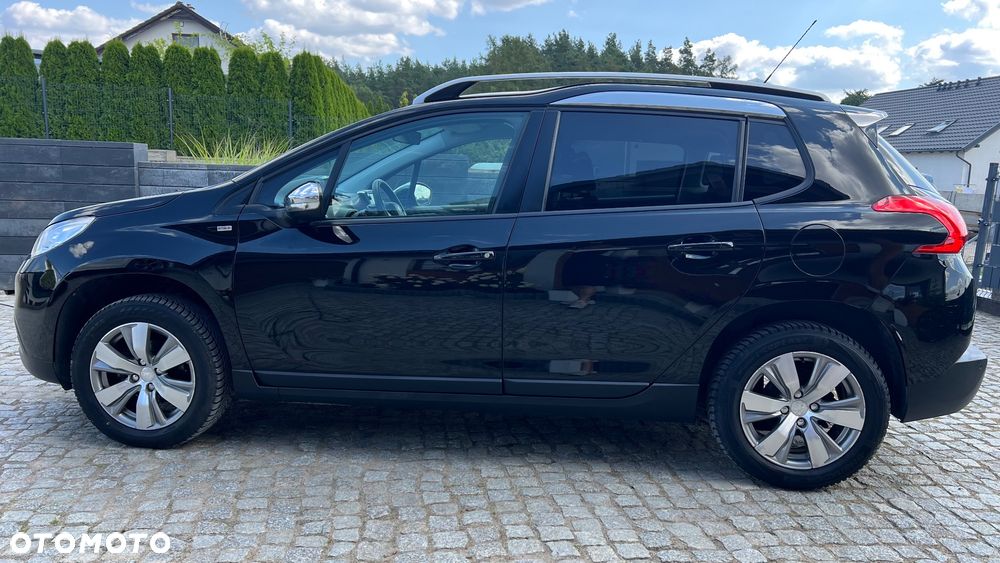 Peugeot 2008 1.2 Pure Tech Style - 7