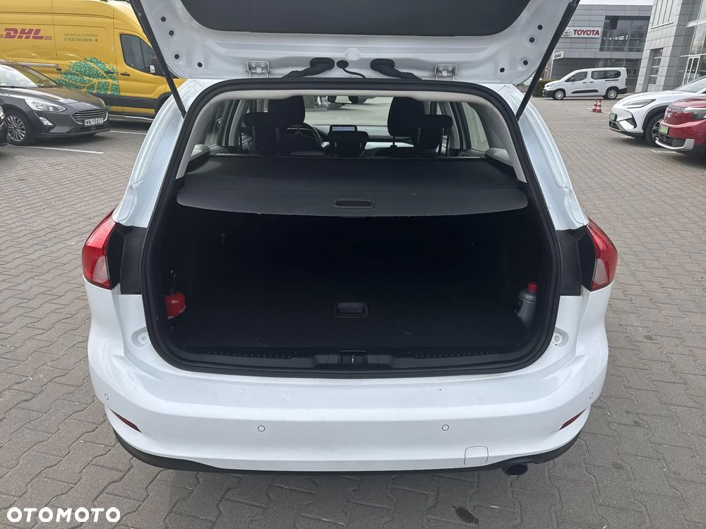 Ford Focus 1.0 EcoBoost Trend - 12