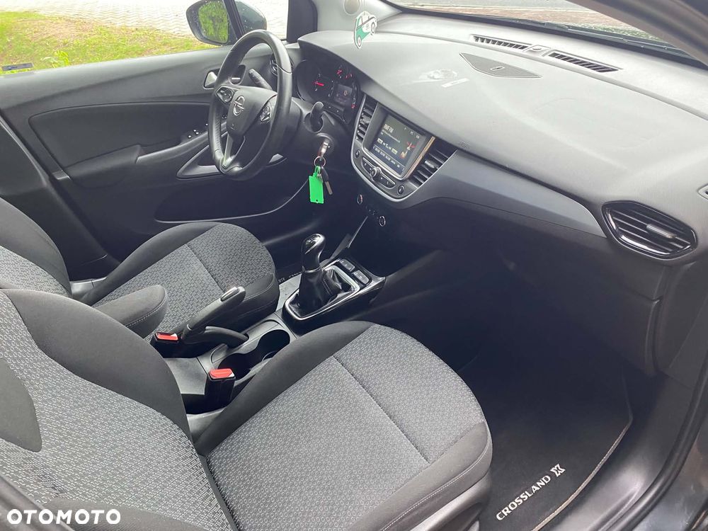 Opel Crossland X - 11